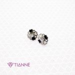 Aretes Flor Negro y Blanco